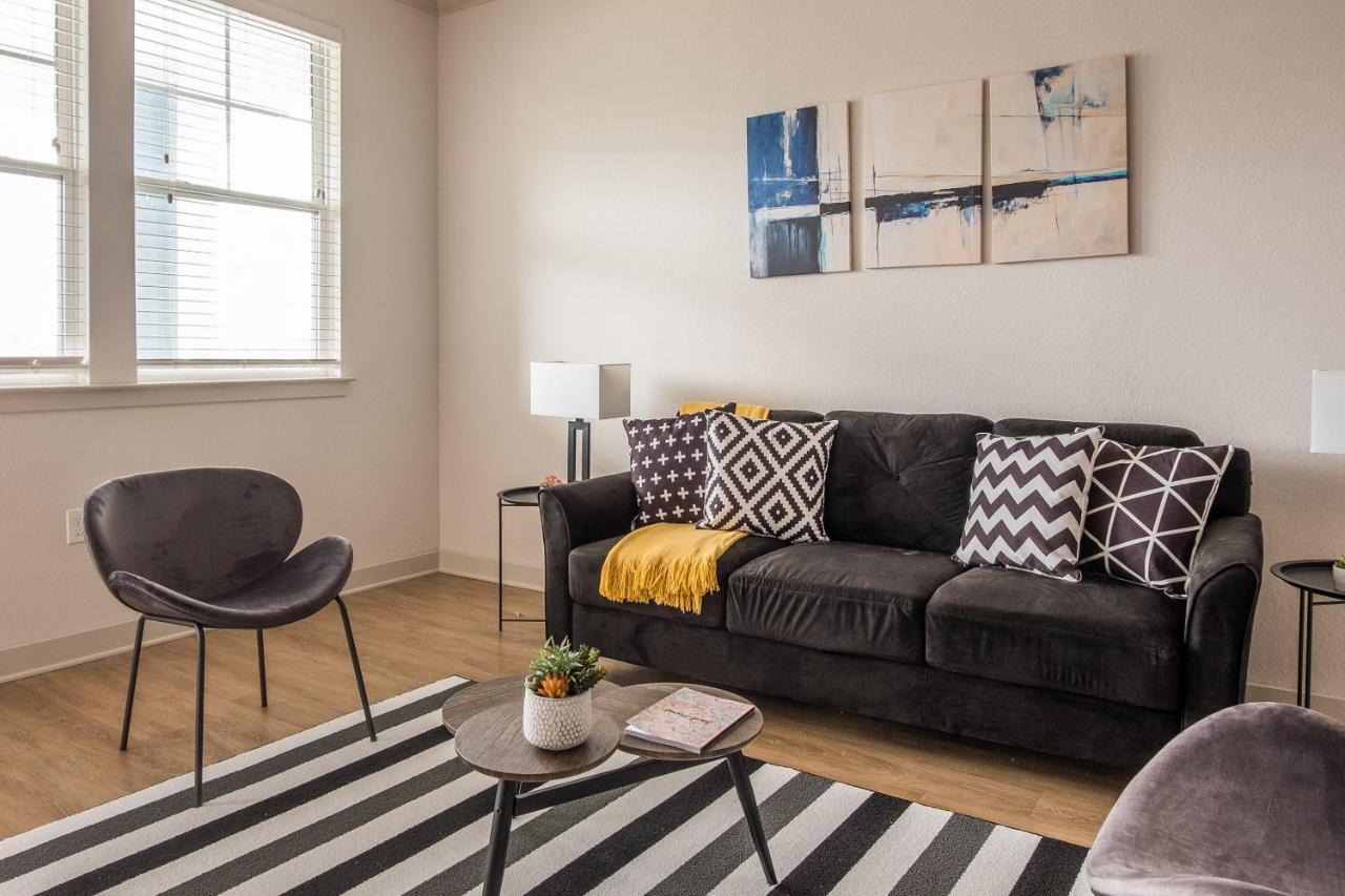 Frontdesk The Point At Tamaya Apts Jacksonville Apartment Bilik gambar